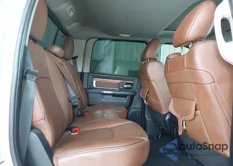 2015 Ram 1500 Laramie Longhorn z USA, uszkodzony, nr VIN 1C6RR7PT1FS788507